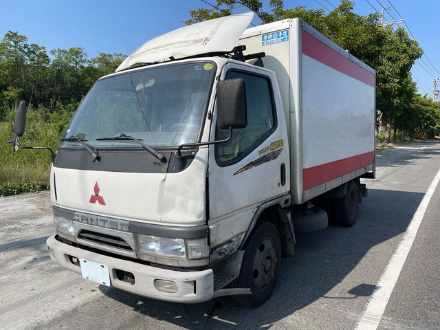 MITSUBISHI三菱 CANTER  第1張相片