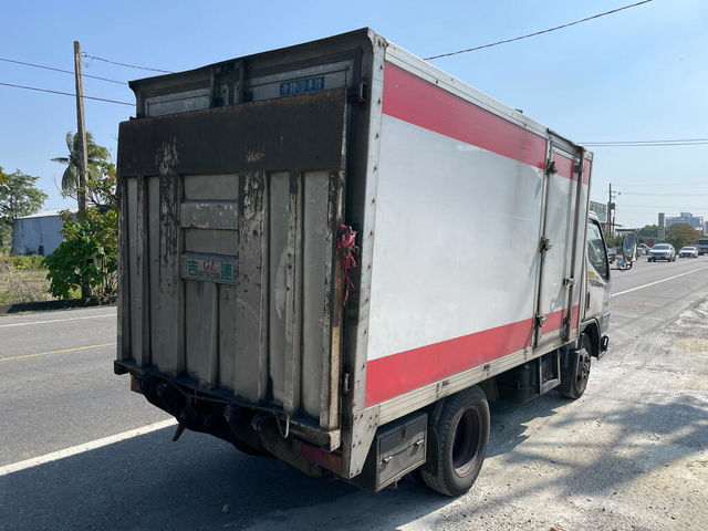 MITSUBISHI三菱 CANTER  第4張相片