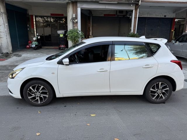 NISSAN日產 TIIDA  第3張相片