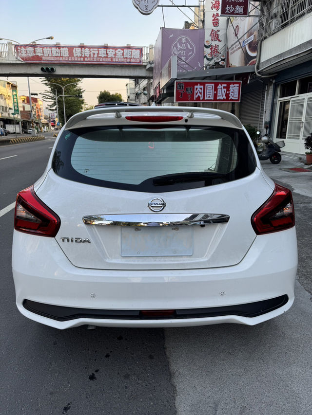 NISSAN日產 TIIDA  第5張相片