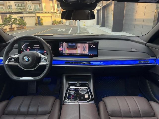BMW寶馬 740I  第4張相片