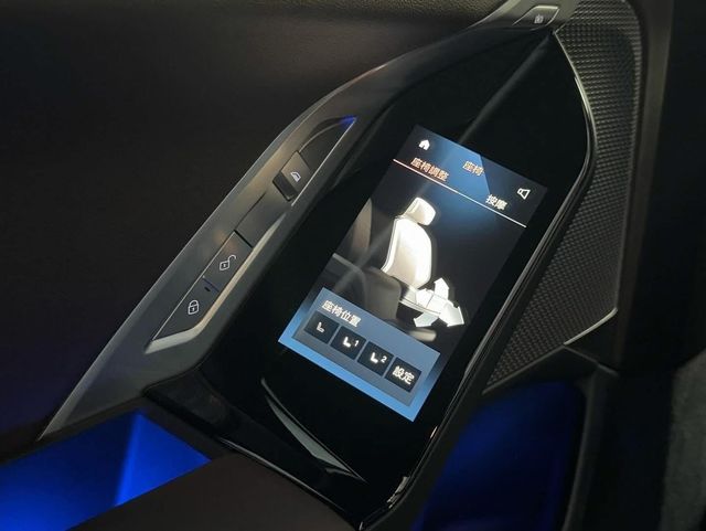 BMW寶馬 740I  第10張相片