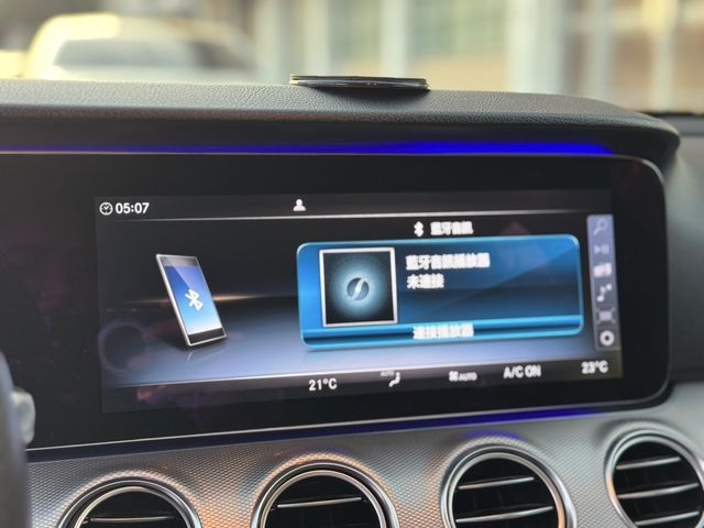 M-BENZ賓士 E220D  第13張相片