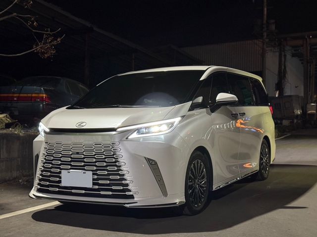 LEXUS凌志 LM350H  第1張相片