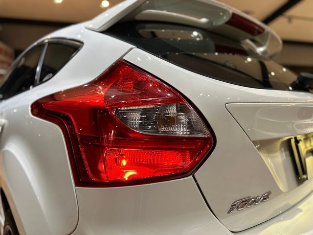 FORD福特 FOCUS  第18張相片