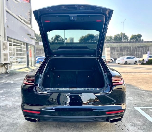 PORSCHE保時捷 PANAMERA  第3張相片