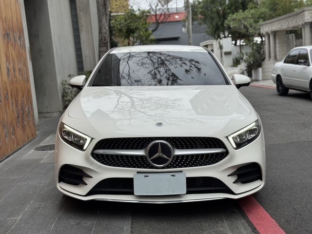 M-BENZ賓士 A180  第2張相片