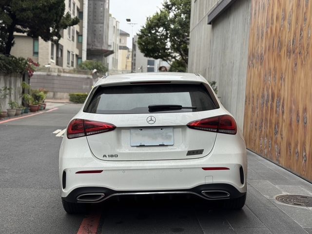 M-BENZ賓士 A180  第3張相片