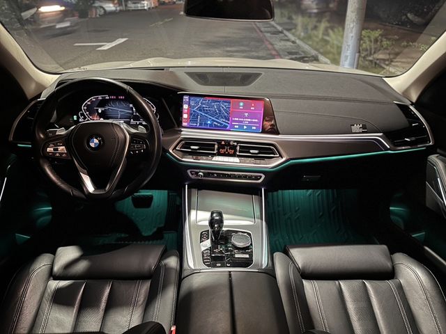 BMW寶馬 X5 XDRIVE25D  第5張相片