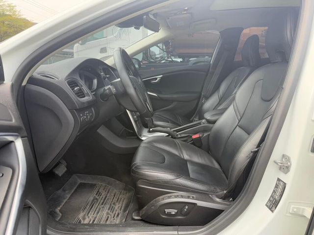 VOLVO富豪 V40  第3張相片