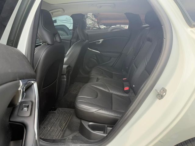VOLVO富豪 V40  第5張相片
