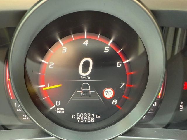 VOLVO富豪 V40  第6張相片