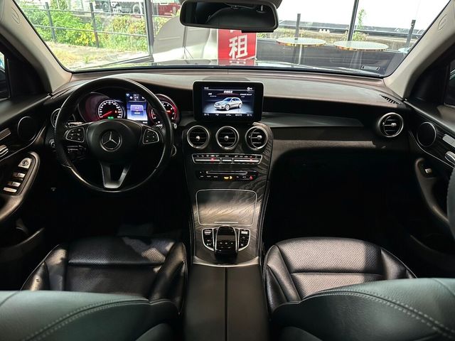 M-BENZ賓士 GLC300  第7張相片