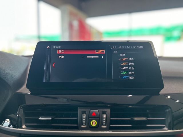 BMW寶馬 X1  第13張相片