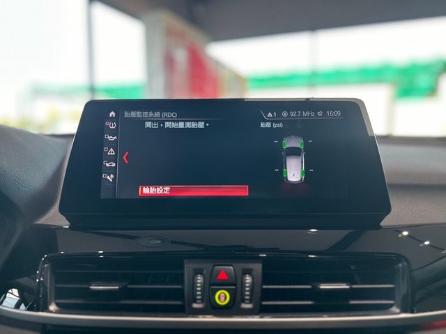 BMW寶馬 X1  第14張相片