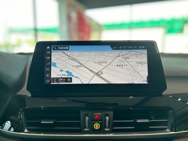 BMW寶馬 X1  第15張相片