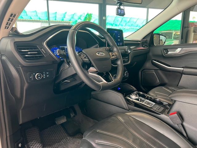 FORD福特 KUGA  第13張相片