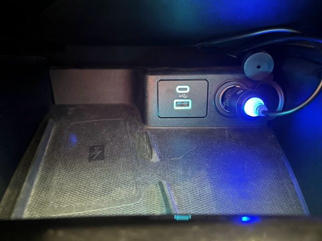 FORD福特 KUGA  第39張相片