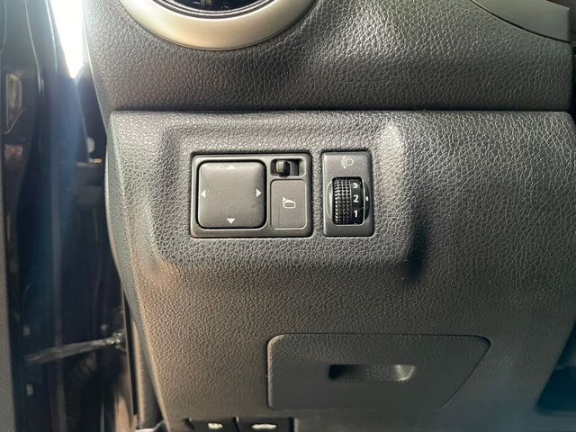 NISSAN日產 LIVINA  第23張相片