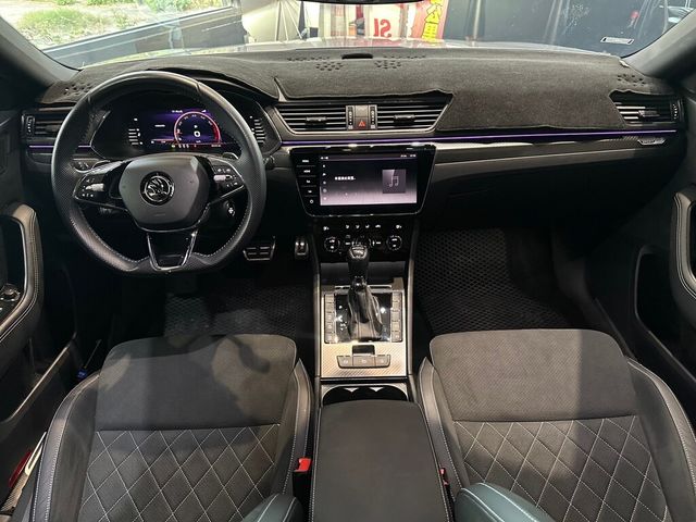 SKODA司科達 SUPERB COMBI  第13張相片