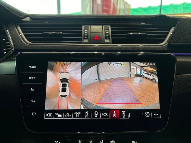 SKODA司科達 SUPERB COMBI  第23張相片