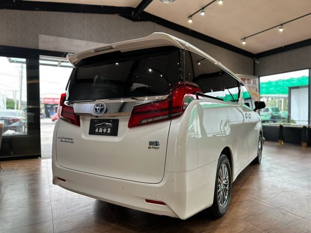 TOYOTA豐田 ALPHARD  第2張相片