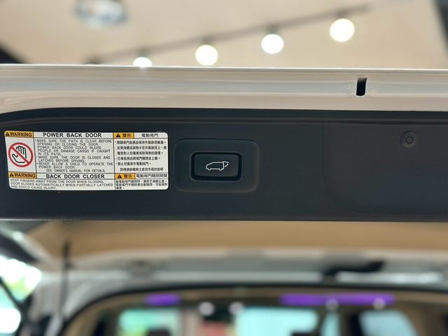 TOYOTA豐田 ALPHARD  第3張相片
