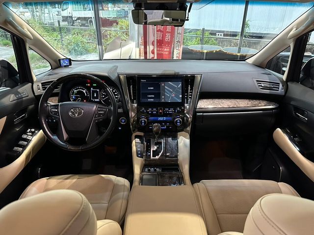 TOYOTA豐田 ALPHARD  第6張相片