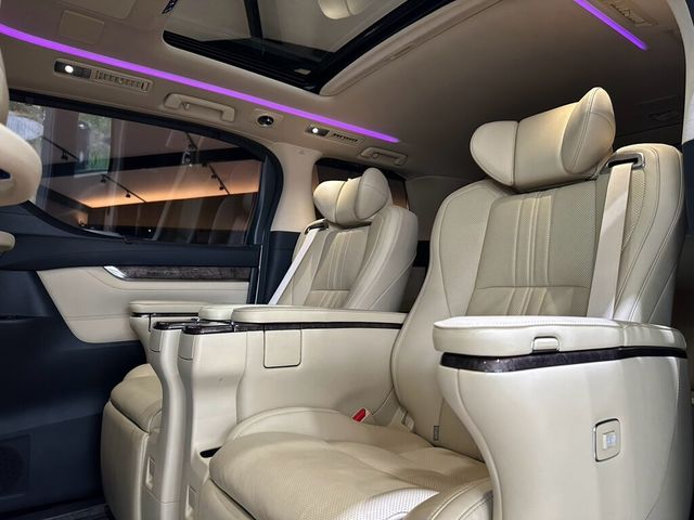 TOYOTA豐田 ALPHARD  第17張相片