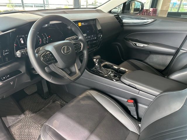 LEXUS凌志 NX200  第9張相片