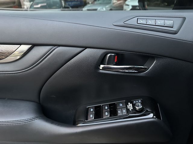 TOYOTA豐田 ALPHARD  第7張相片