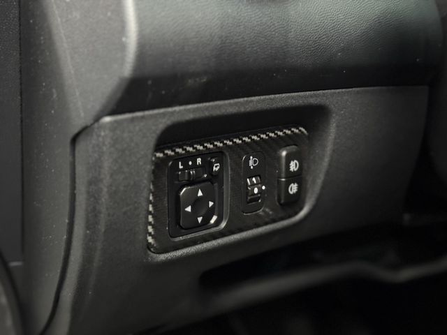 MITSUBISHI三菱 COLT PLUS  第10張相片