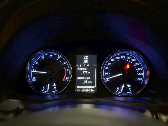 TOYOTA豐田 ALTIS  第18張相片