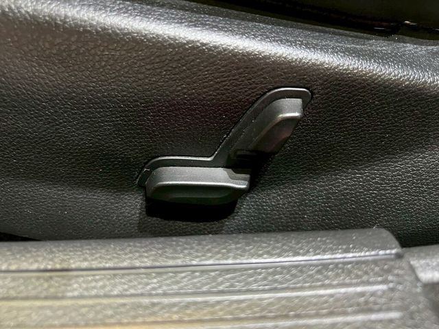 M-BENZ賓士 C250  第9張相片