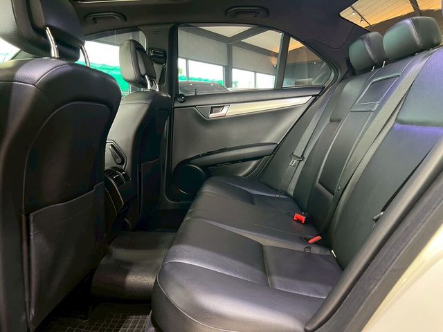 M-BENZ賓士 C250  第16張相片