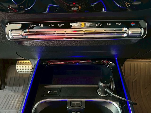 M-BENZ賓士 GLA180  第17張相片
