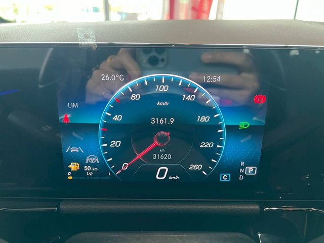 M-BENZ賓士 GLA180  第20張相片