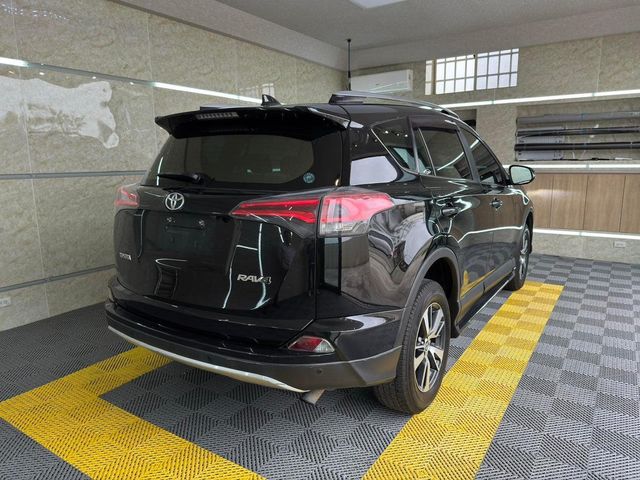 TOYOTA豐田 RAV4  第4張相片