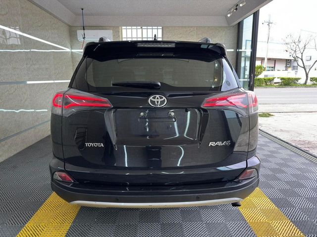TOYOTA豐田 RAV4  第5張相片