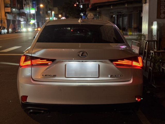 LEXUS凌志 IS 300  第4張相片