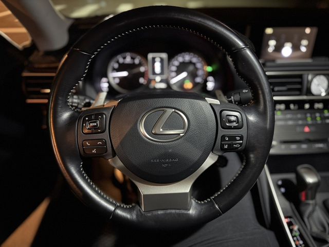 LEXUS凌志 IS 300  第9張相片