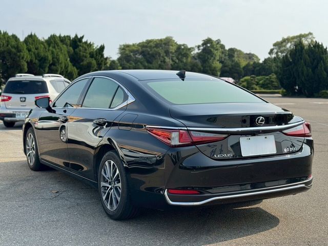 LEXUS凌志 ES200  第3張相片