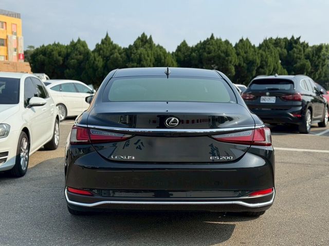 LEXUS凌志 ES200  第4張相片