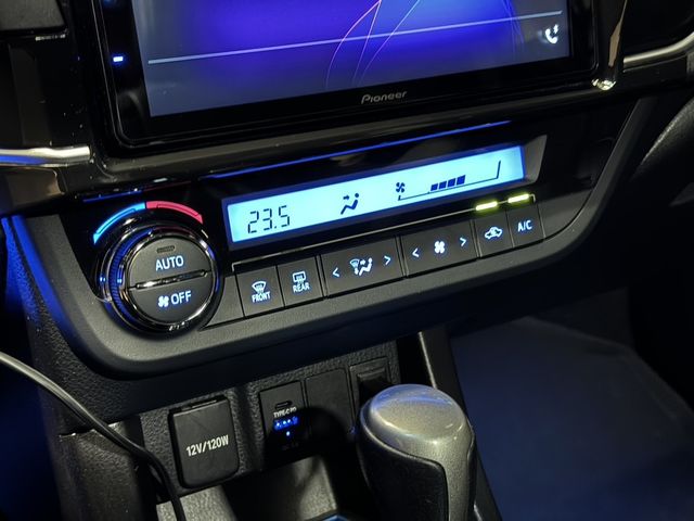 TOYOTA豐田 ALTIS  第15張相片