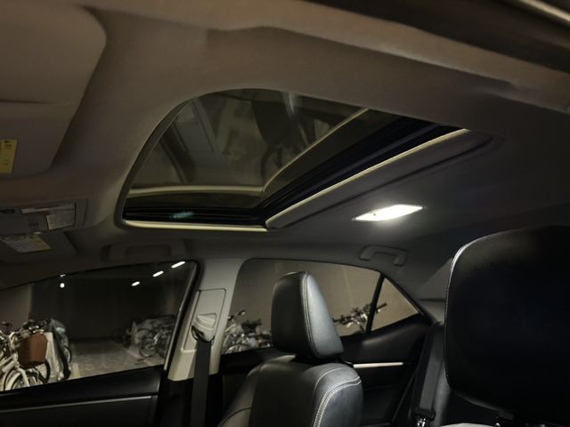 TOYOTA豐田 ALTIS  第17張相片