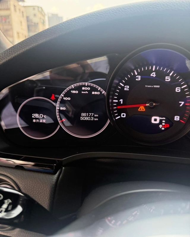 PORSCHE保時捷 CAYENNE  第5張相片
