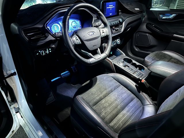 FORD福特 KUGA  第6張相片