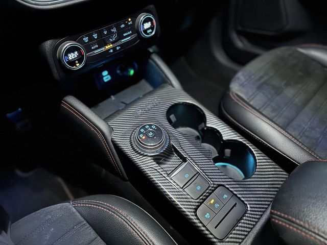 FORD福特 KUGA  第16張相片