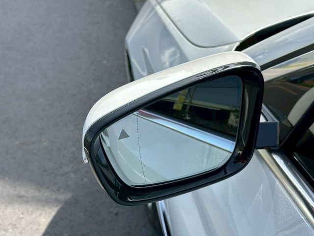 BMW寶馬 520I  第5張相片