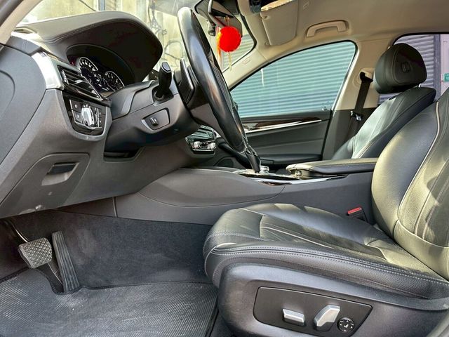 BMW寶馬 520I  第6張相片